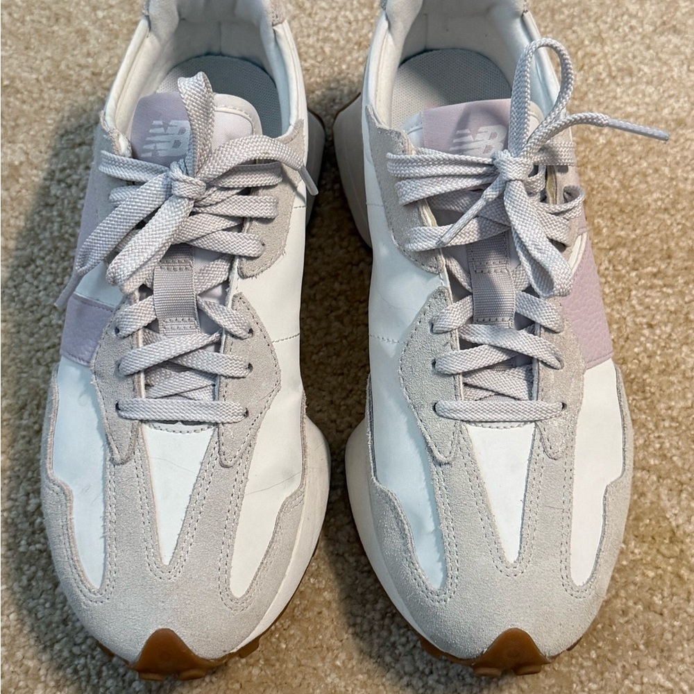 New Balance 327 Women's White and Light Pink Sneakers